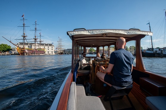 open sundeck boat amsterdam